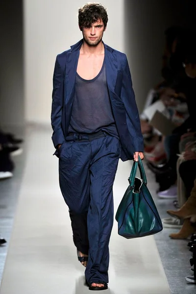 Look 36